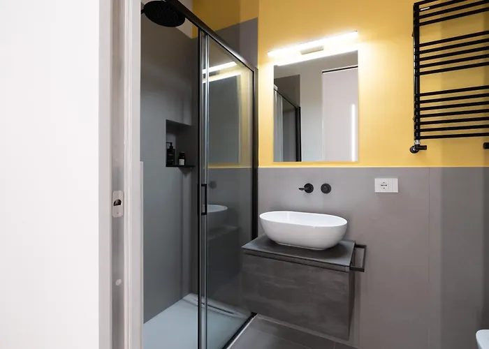 Sotto Al Letto Del Papa - Borgo Pio - Vaticano Apartamento *