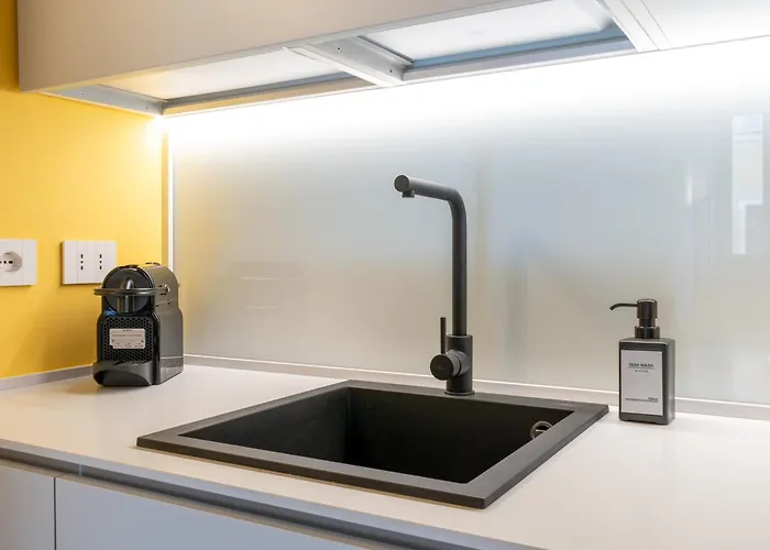 Sotto Al Letto Del Papa - Borgo Pio - Vaticano Apartamento *